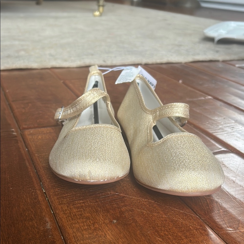 Girls old navy gold flats size 5